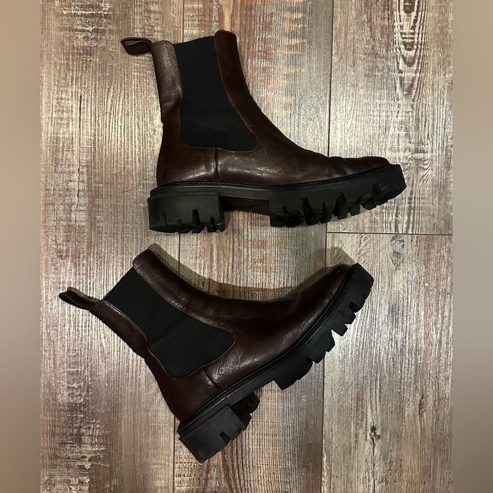 Zara Brown Lugged Boot
